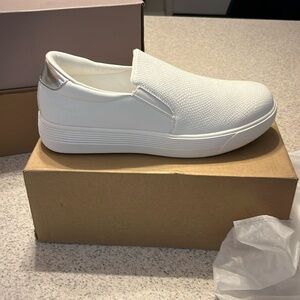 Vepose Women's Fashion Sneakers Casual Shoes Comfortable Dress Sneaker 2.0